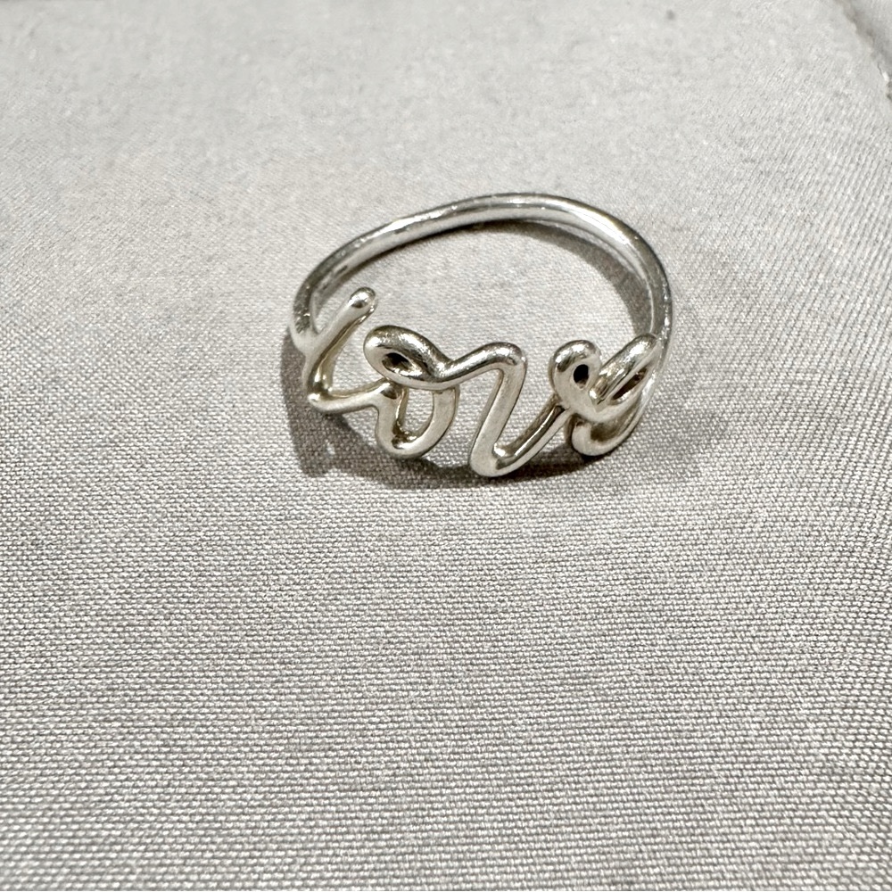 TIFFANY PALOMA’S GRAFFITI LOVE ring